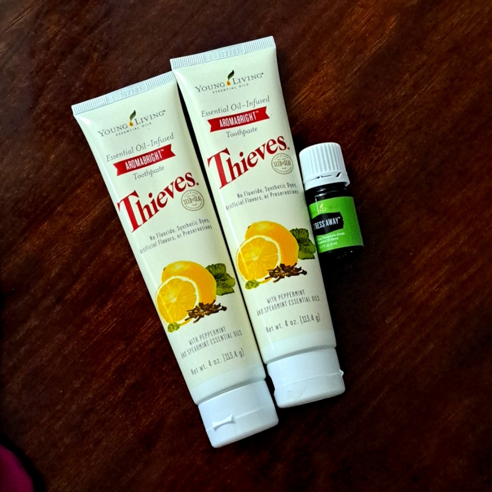 (2) Thieves toothpaste & stress away oil bundle youngliving